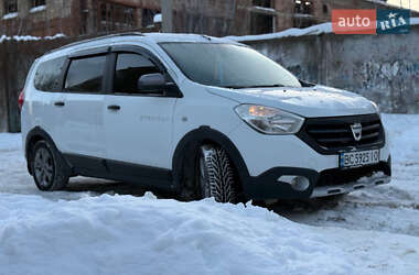 Минивэн Dacia Lodgy 2015 в Львове