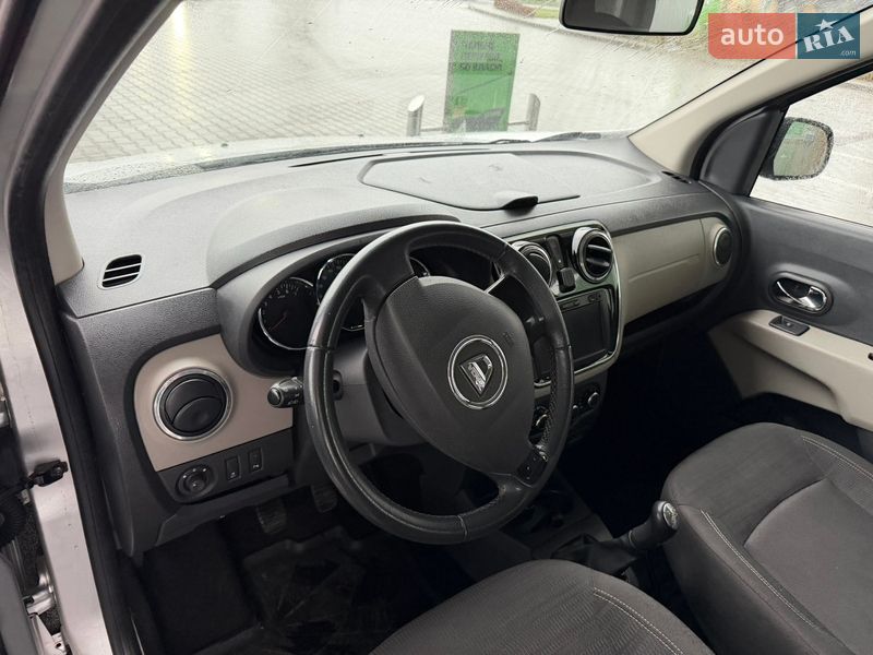 Минивэн Dacia Lodgy 2013 в Луцке