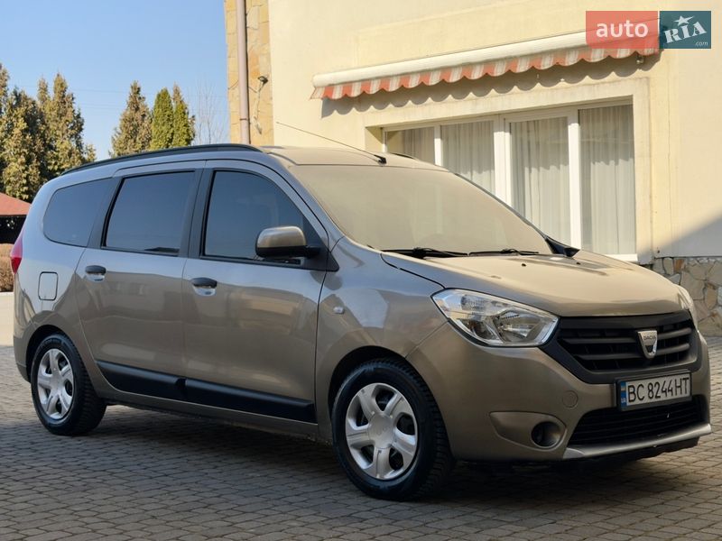 Минивэн Dacia Lodgy 2012 в Львове