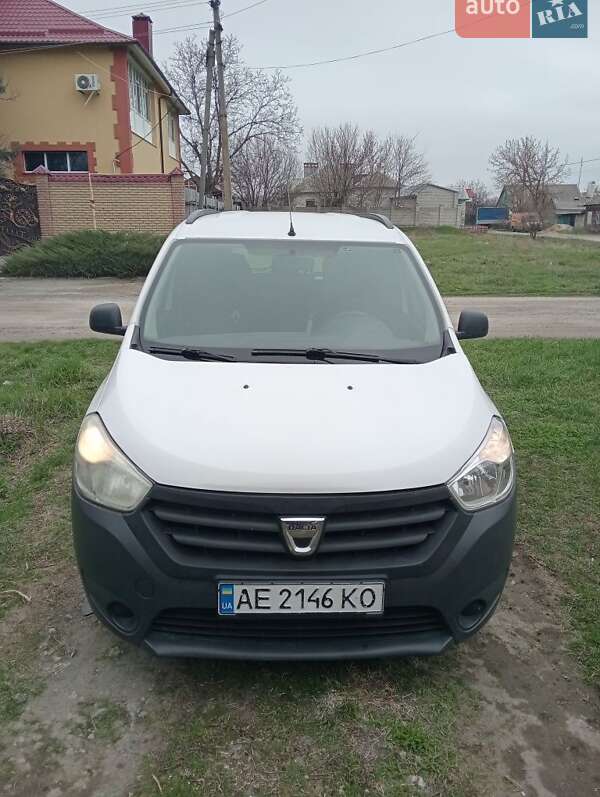 Dacia Lodgy 2013