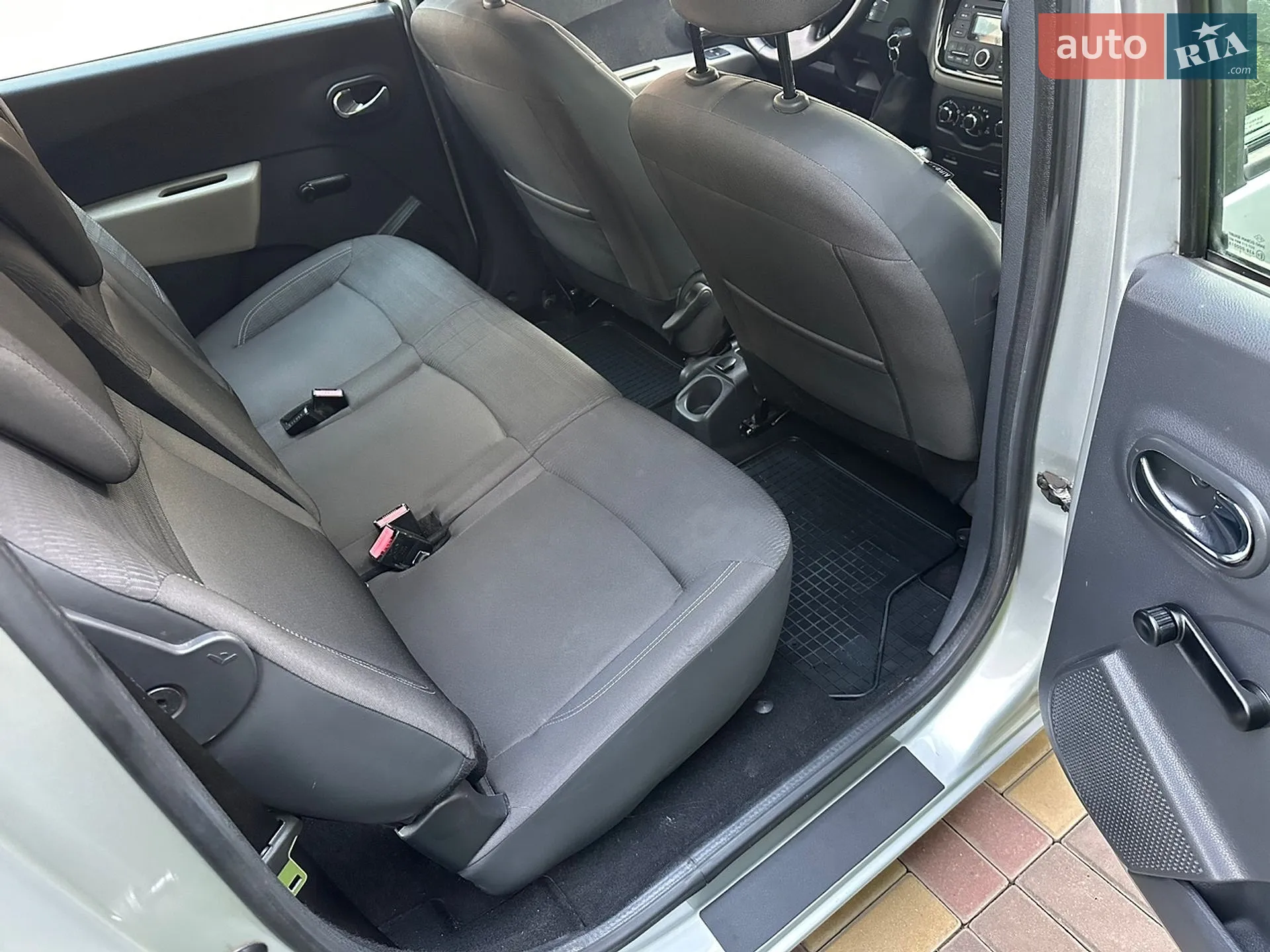 2012 Dacia Lodgy - мініатюра 22