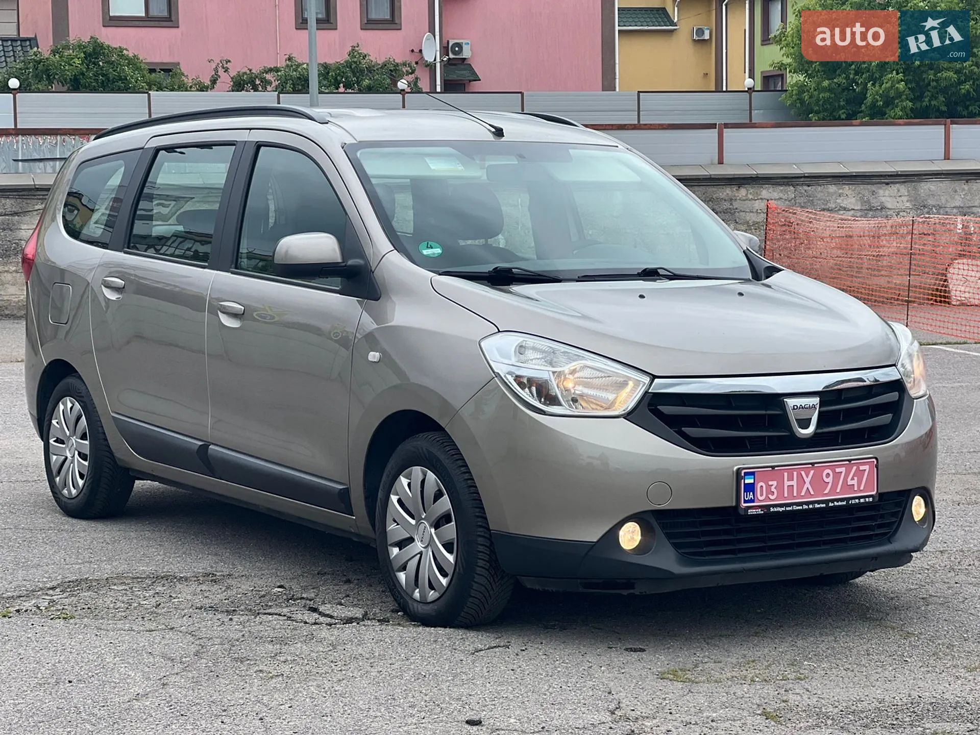 2012 Dacia Lodgy - фото 1