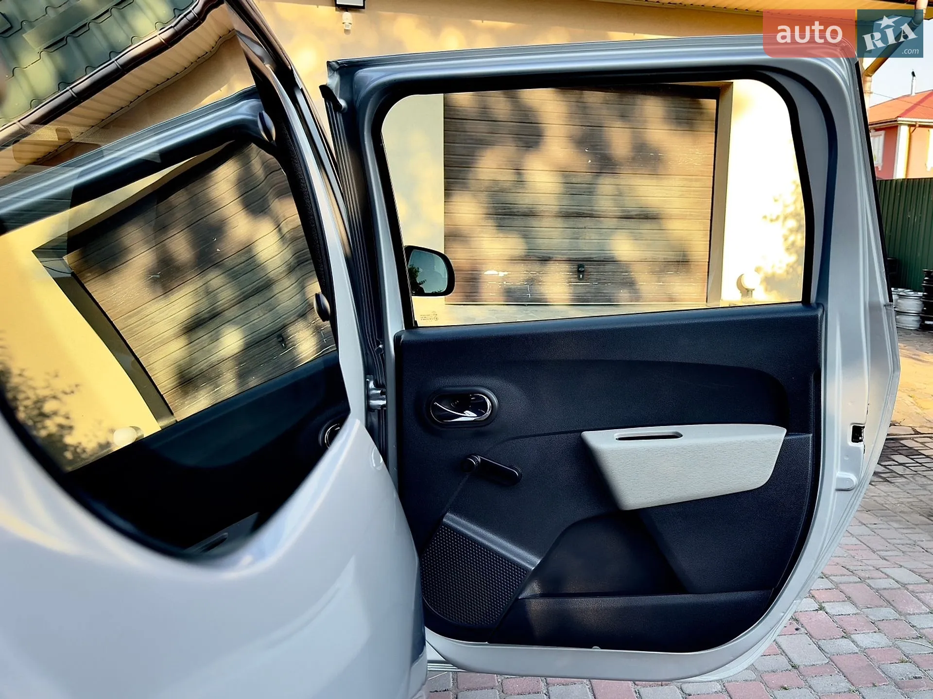 2012 Dacia Lodgy - мініатюра 30