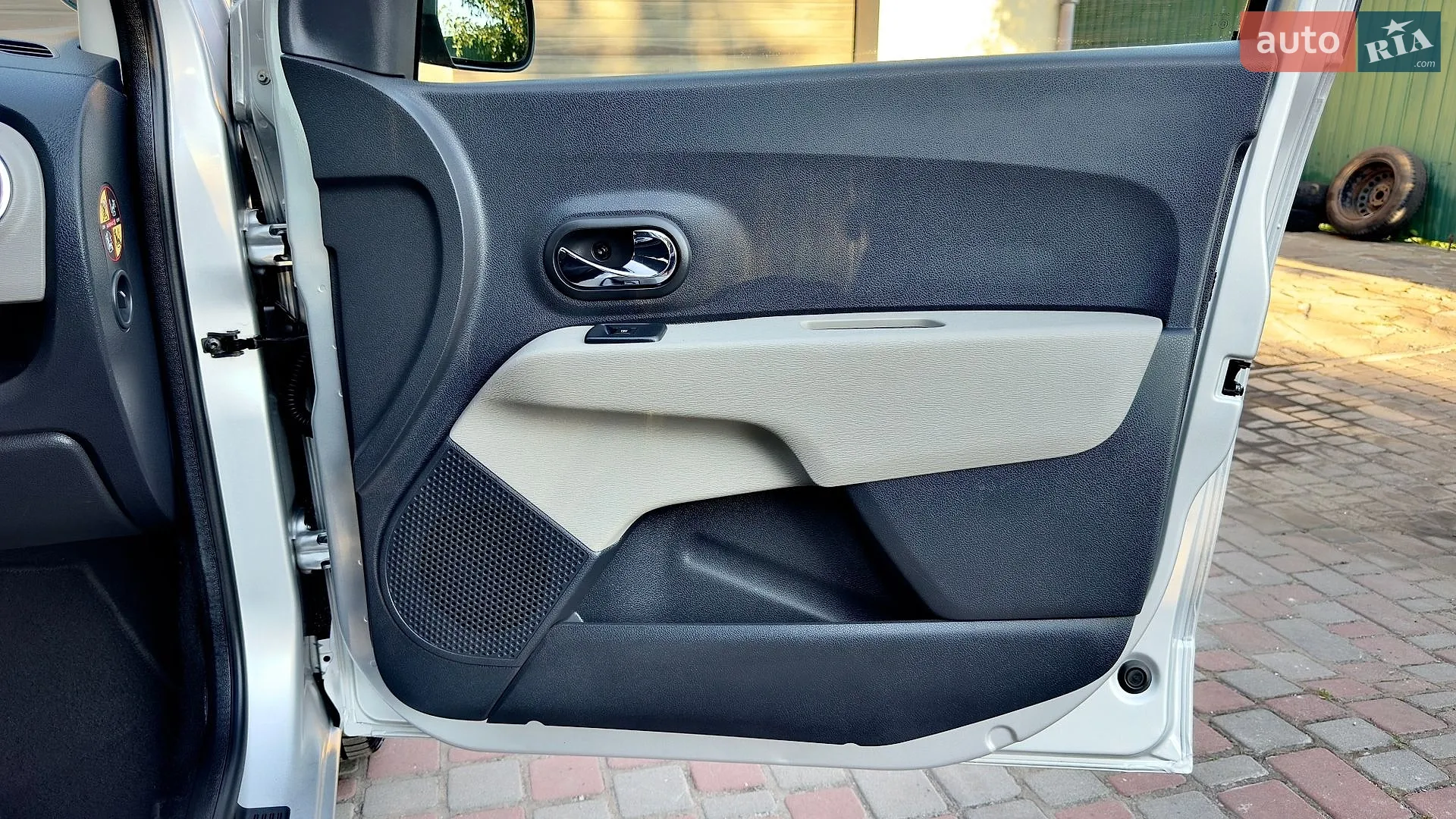 2012 Dacia Lodgy - мініатюра 35