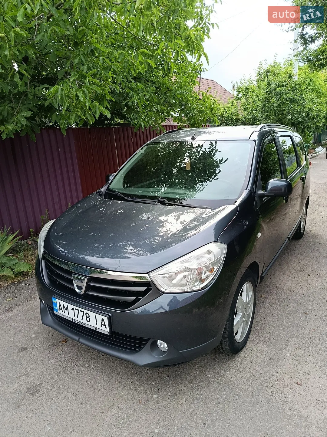 2013 Dacia Lodgy - фото 1