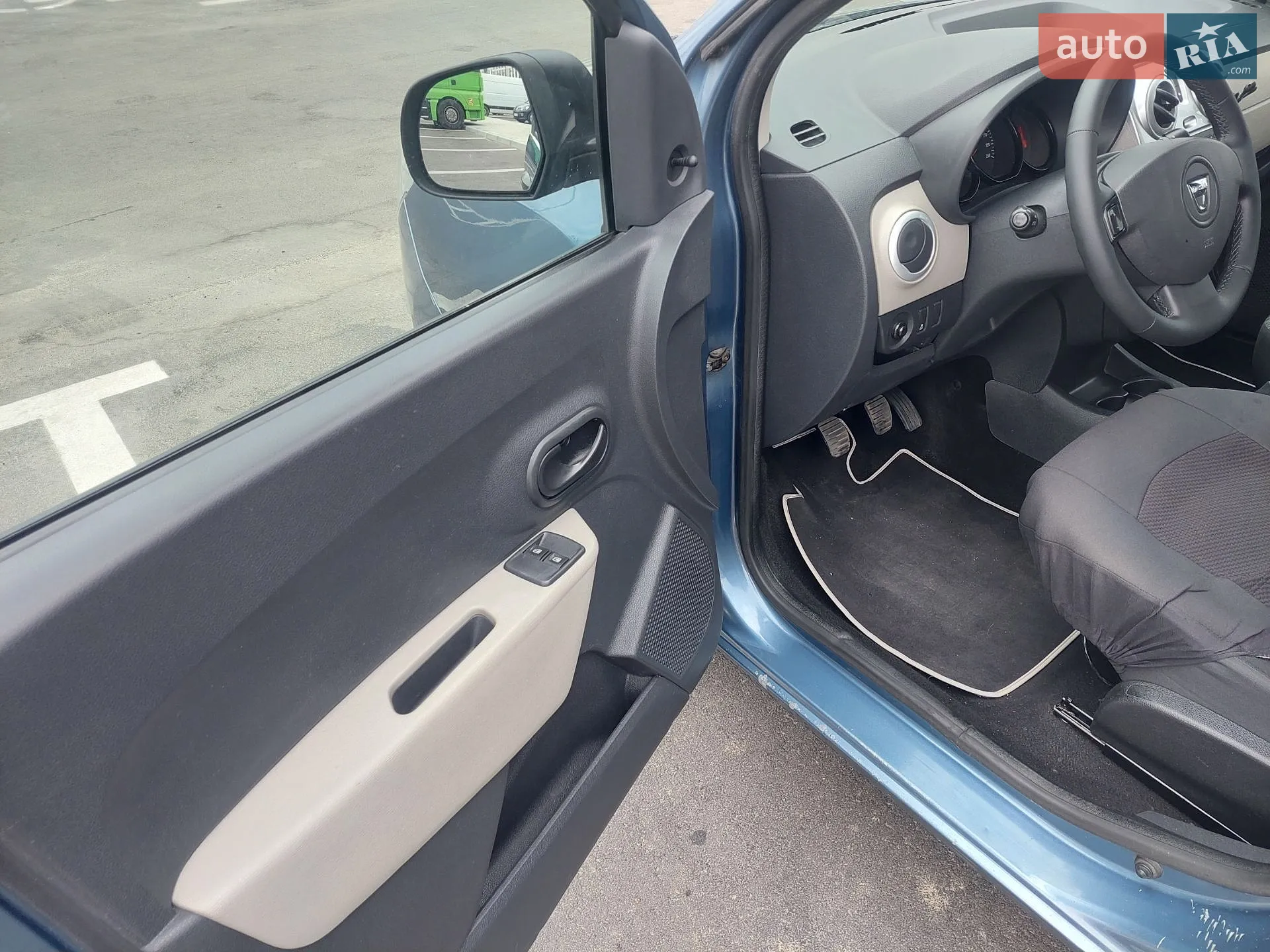 2013 Dacia Lodgy - мініатюра 12