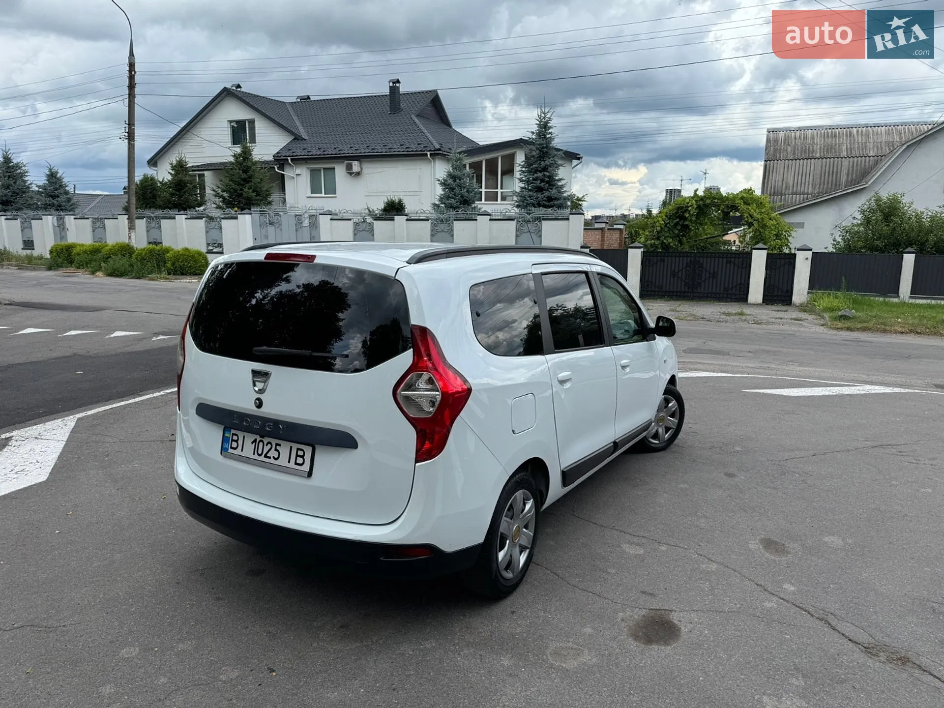 2015 Dacia Lodgy - мініатюра 12