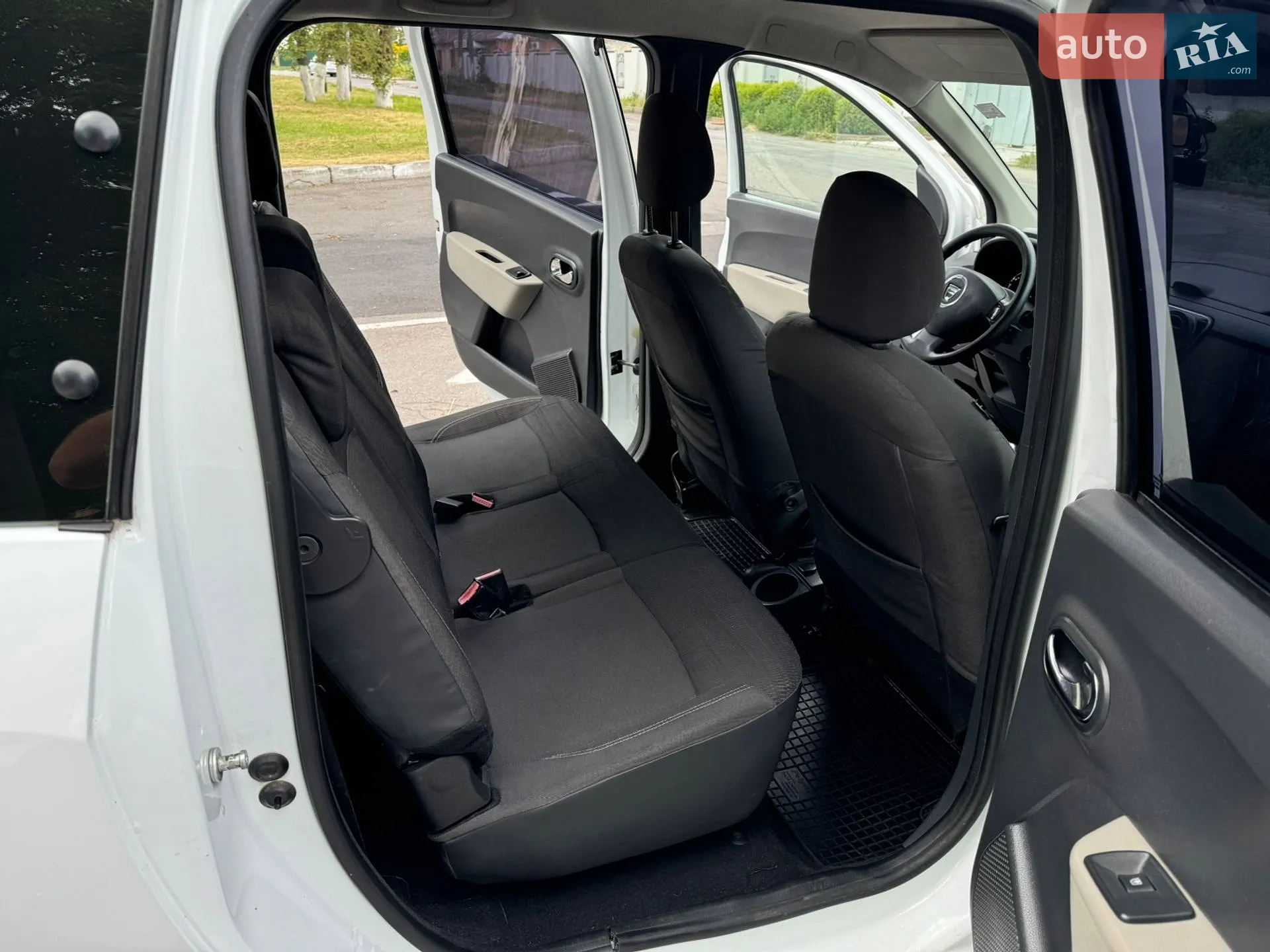 2015 Dacia Lodgy - мініатюра 43