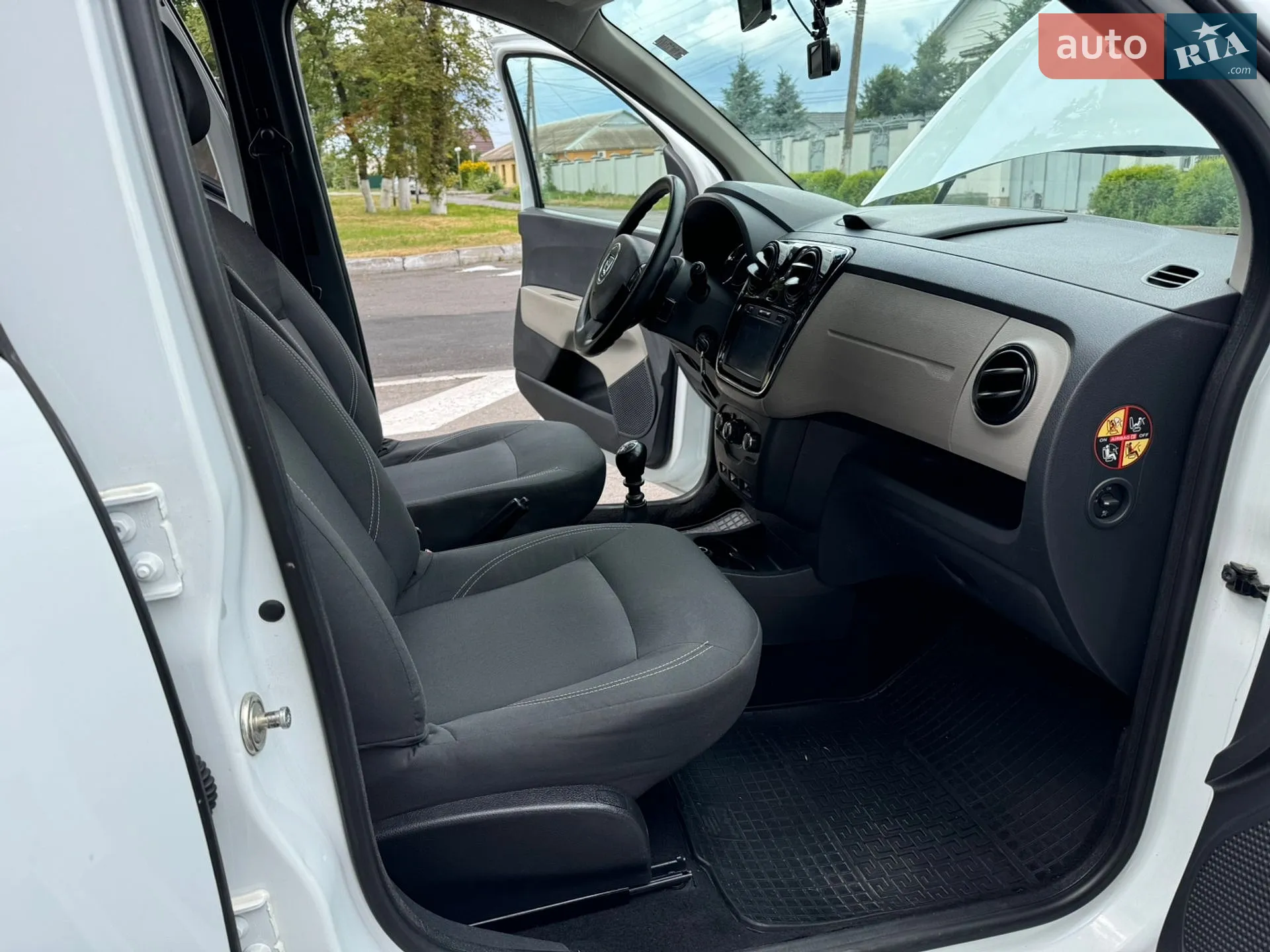 2015 Dacia Lodgy - мініатюра 45