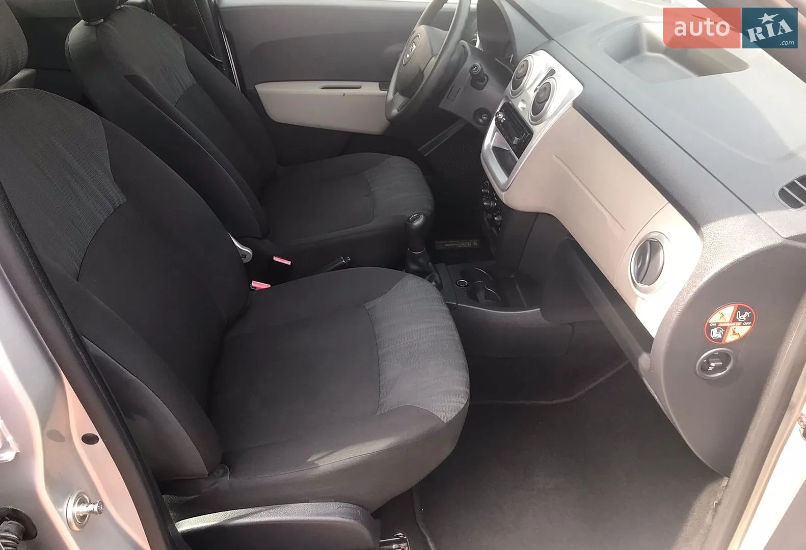 2012 Dacia Lodgy - мініатюра 19