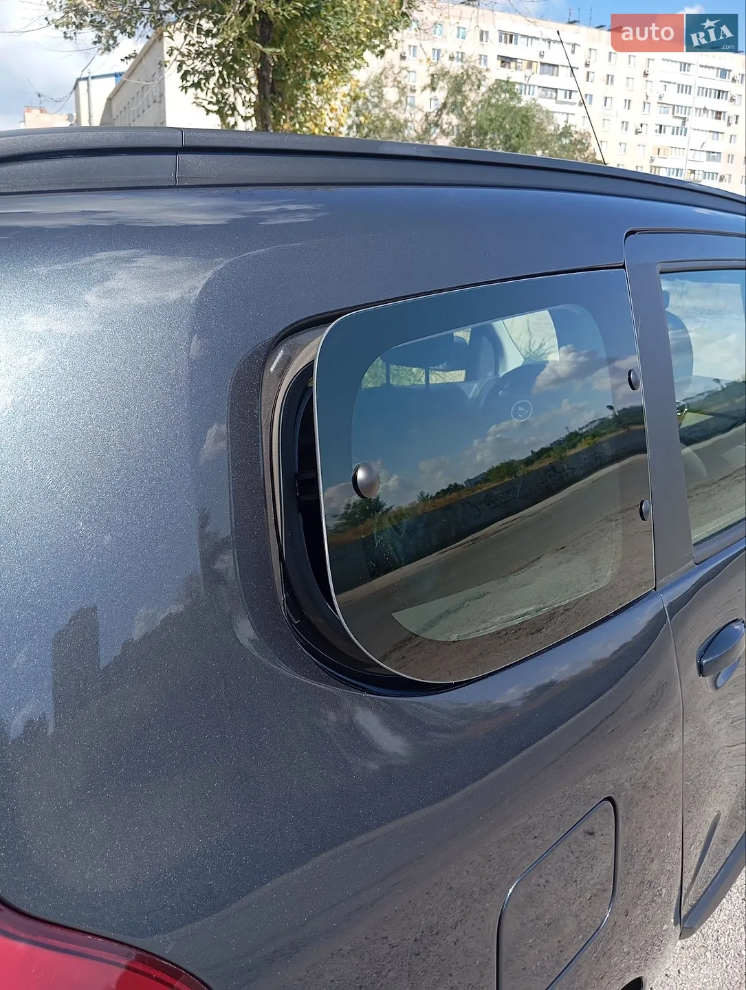 2012 Dacia Lodgy - мініатюра 15