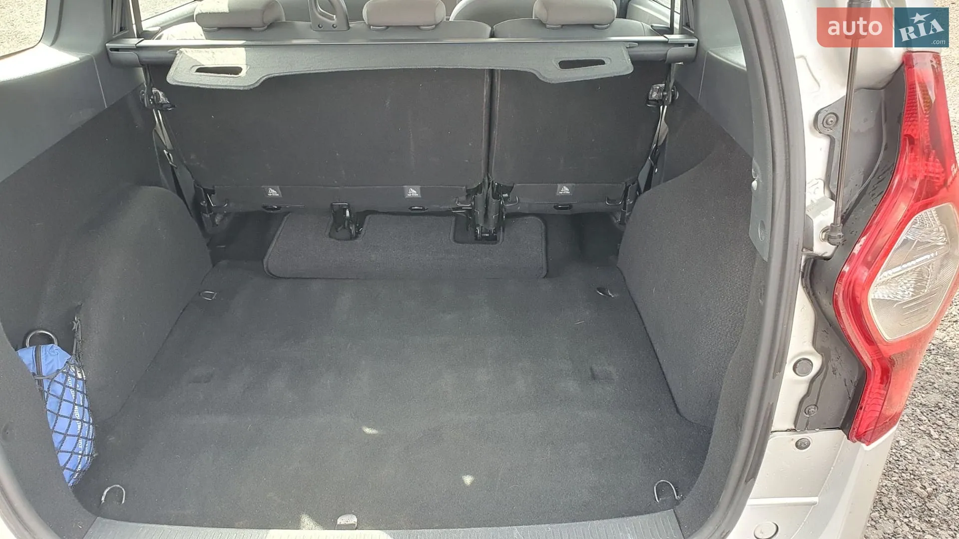 2012 Dacia Lodgy - мініатюра 16