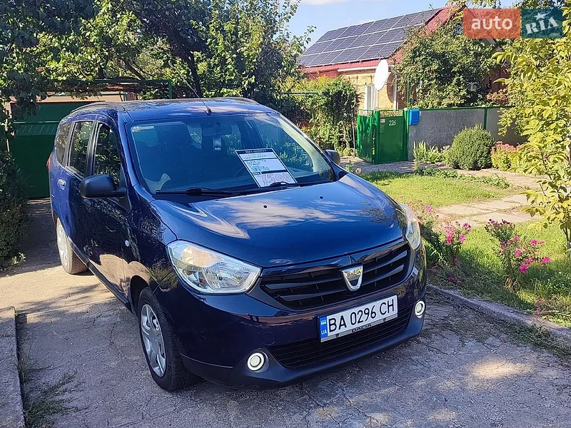 Dacia Lodgy 2012