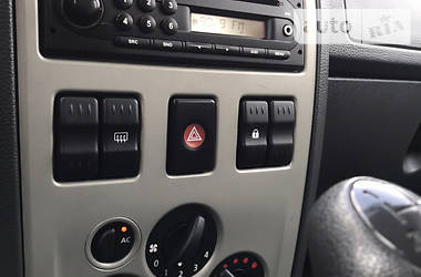Універсал Dacia Logan MCV 2012 в 