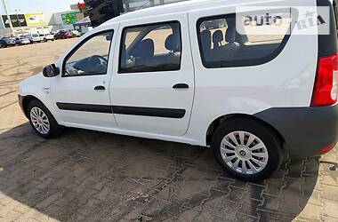 Універсал Dacia Logan MCV 2011 в 
