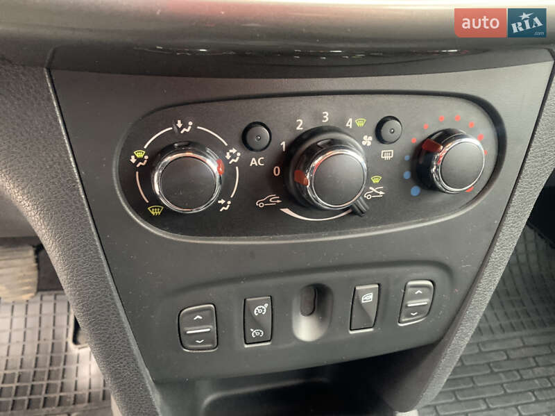 Универсал Dacia Logan MCV 2013 в Киеве