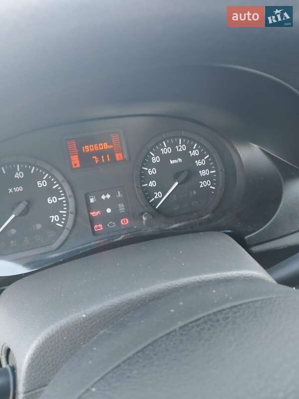 Универсал Dacia Logan MCV 2009 в Глухове