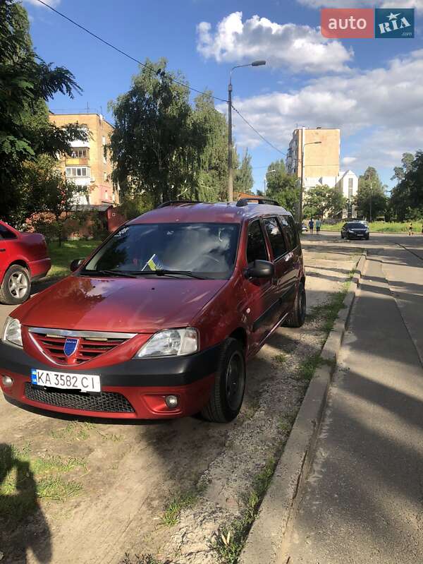 Универсал Dacia Logan MCV 2007 в Киеве