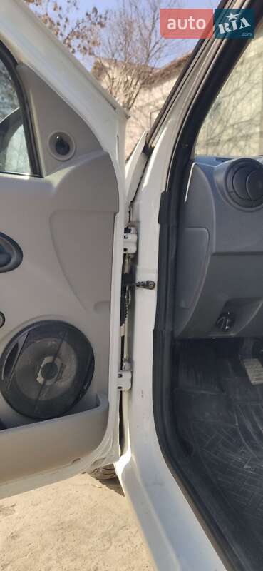 Універсал Dacia Logan MCV 2009 в Києві