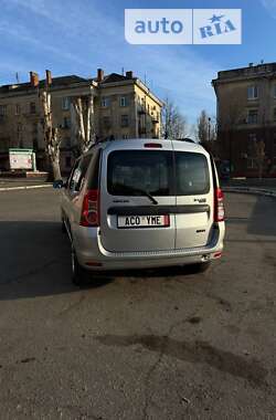 Универсал Dacia Logan MCV 2009 в Марганце