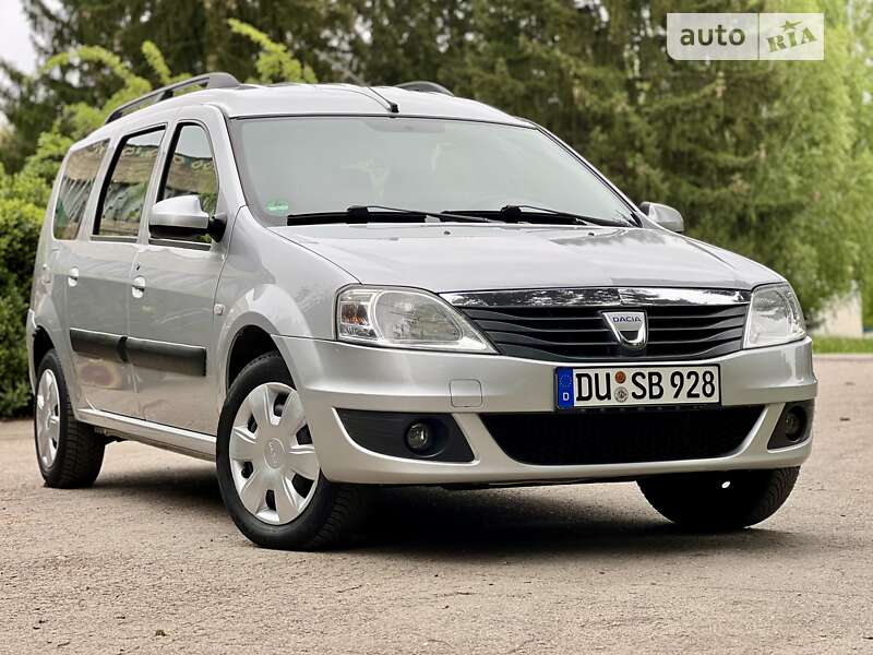 Седан Dacia Logan MCV 2009 в Умани