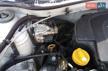 Универсал Dacia Logan MCV 2009 в 