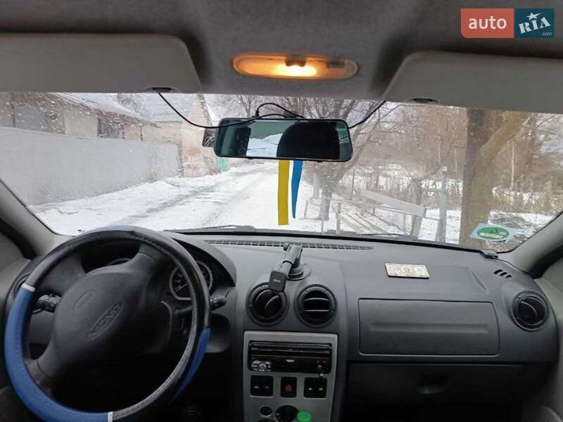 Универсал Dacia Logan MCV 2007 в Чернигове