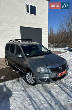 Универсал Dacia Logan MCV 2011 в Хороле