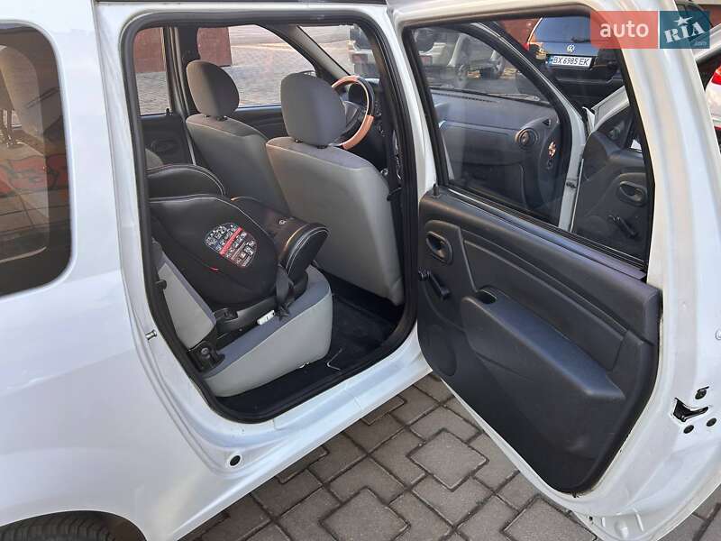 Универсал Dacia Logan MCV 2012 в Хмельницком