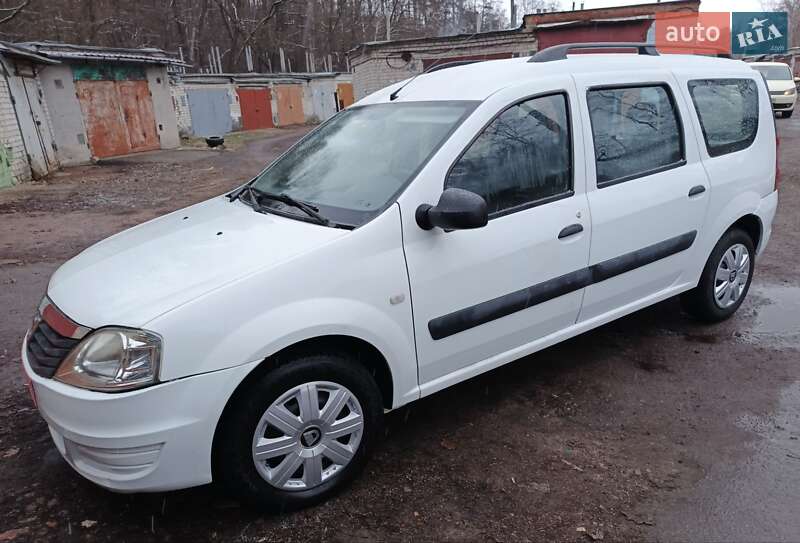 Универсал Dacia Logan MCV 2012 в Чернигове