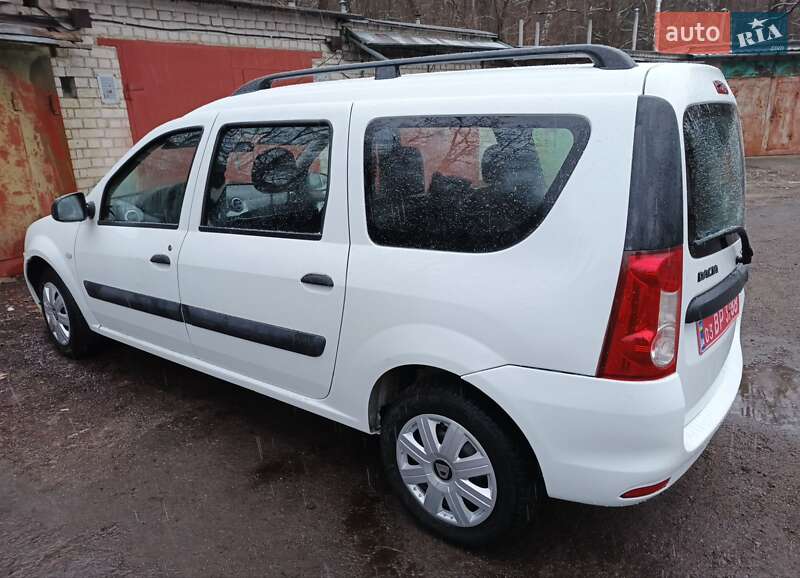 Универсал Dacia Logan MCV 2012 в Чернигове