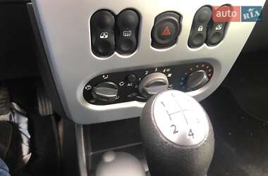 Универсал Dacia Logan MCV 2009 в 