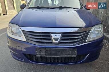 Универсал Dacia Logan MCV 2010 в 