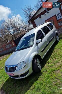Универсал Dacia Logan MCV 2009 в 