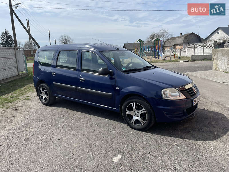 Универсал Dacia Logan MCV 2009 в 