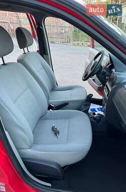 Универсал Dacia Logan MCV 2010 в 