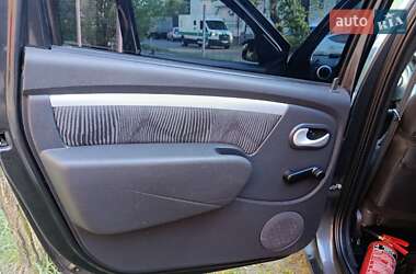 Універсал Dacia Logan MCV 2010 в 
