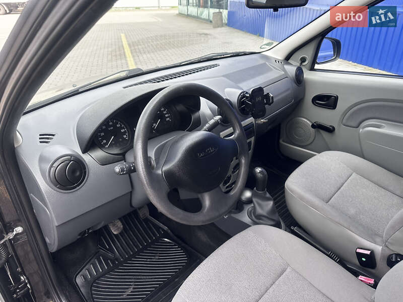 Универсал Dacia Logan MCV 2009 в Дубно