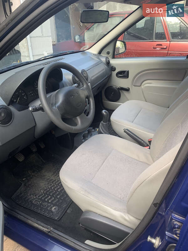 Универсал Dacia Logan MCV 2009 в Чернигове
