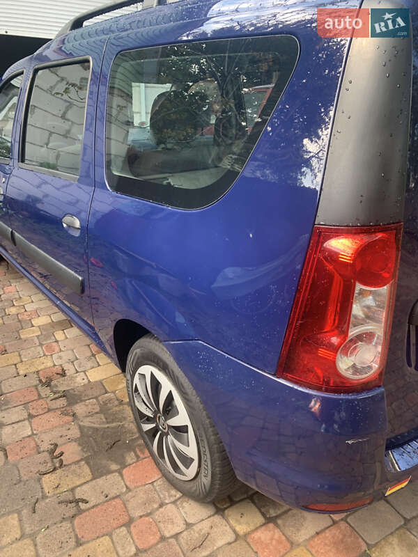 Универсал Dacia Logan MCV 2009 в Чернигове