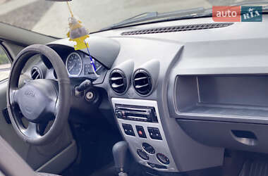 Універсал Dacia Logan MCV 2007 в 