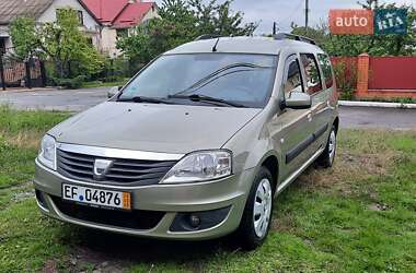 Универсал Dacia Logan MCV 2009 в 