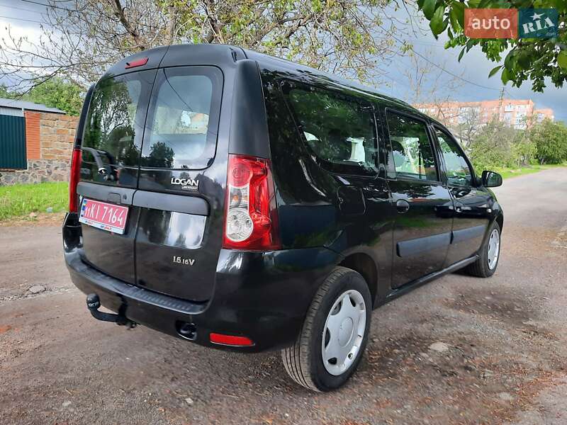 Универсал Dacia Logan MCV 2010 в Полтаве
