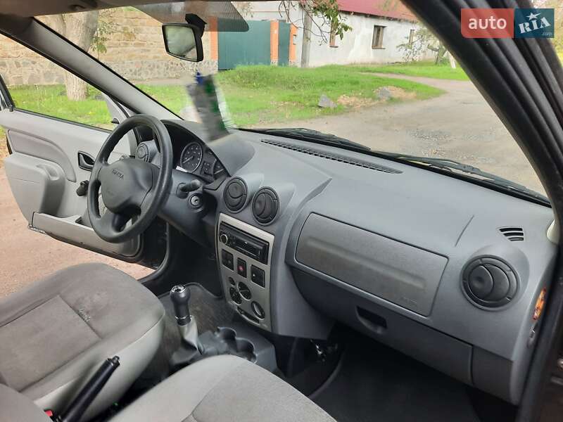 Универсал Dacia Logan MCV 2010 в Полтаве