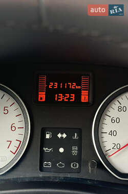 Універсал Dacia Logan MCV 2010 в 