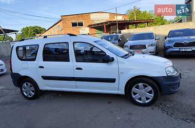Универсал Dacia Logan MCV 2011 в 