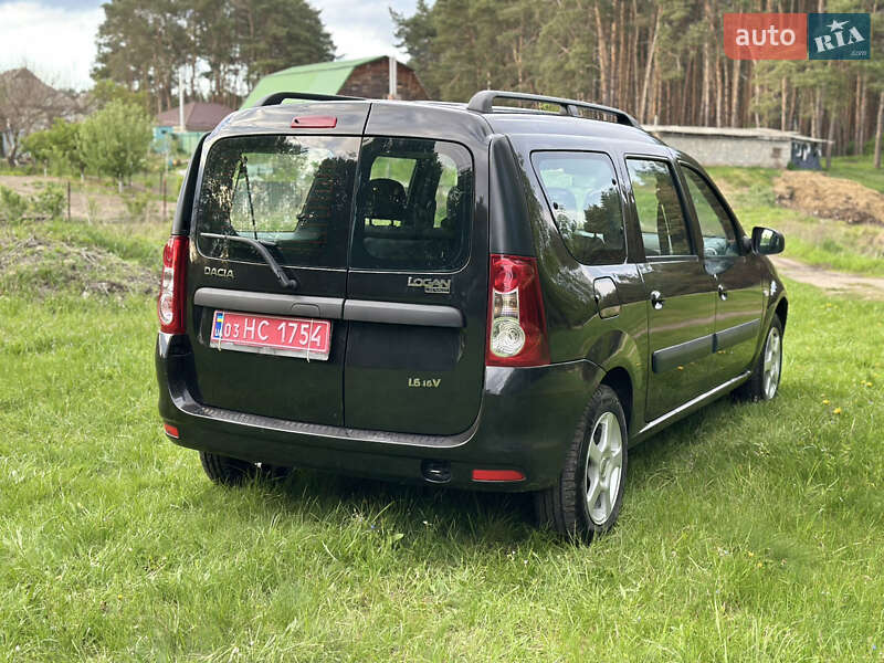 Універсал Dacia Logan MCV 2010 в Сумах