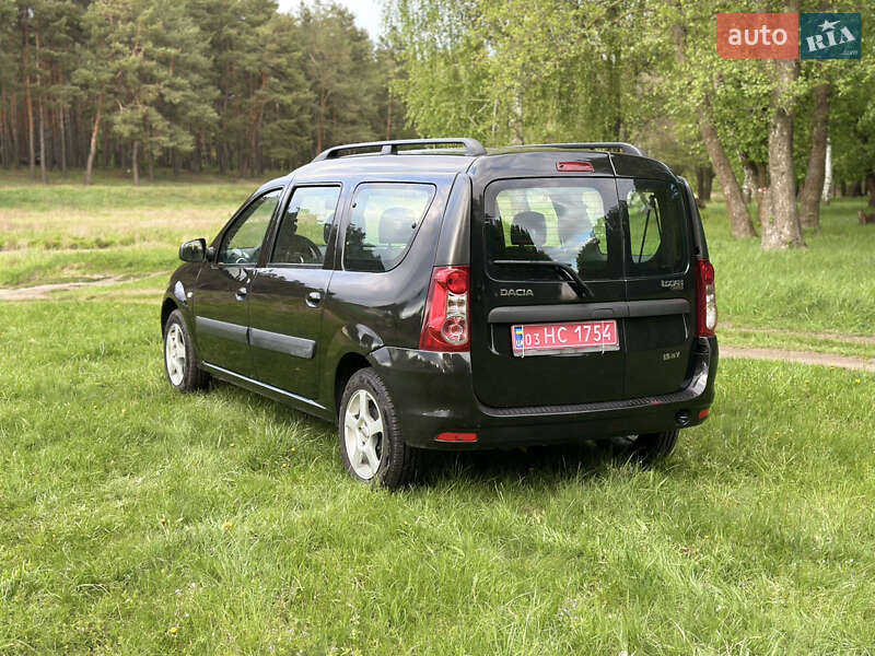 Універсал Dacia Logan MCV 2010 в Сумах