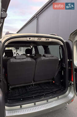 Універсал Dacia Logan MCV 2010 в 