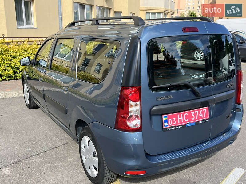 Универсал Dacia Logan MCV 2009 в Киеве